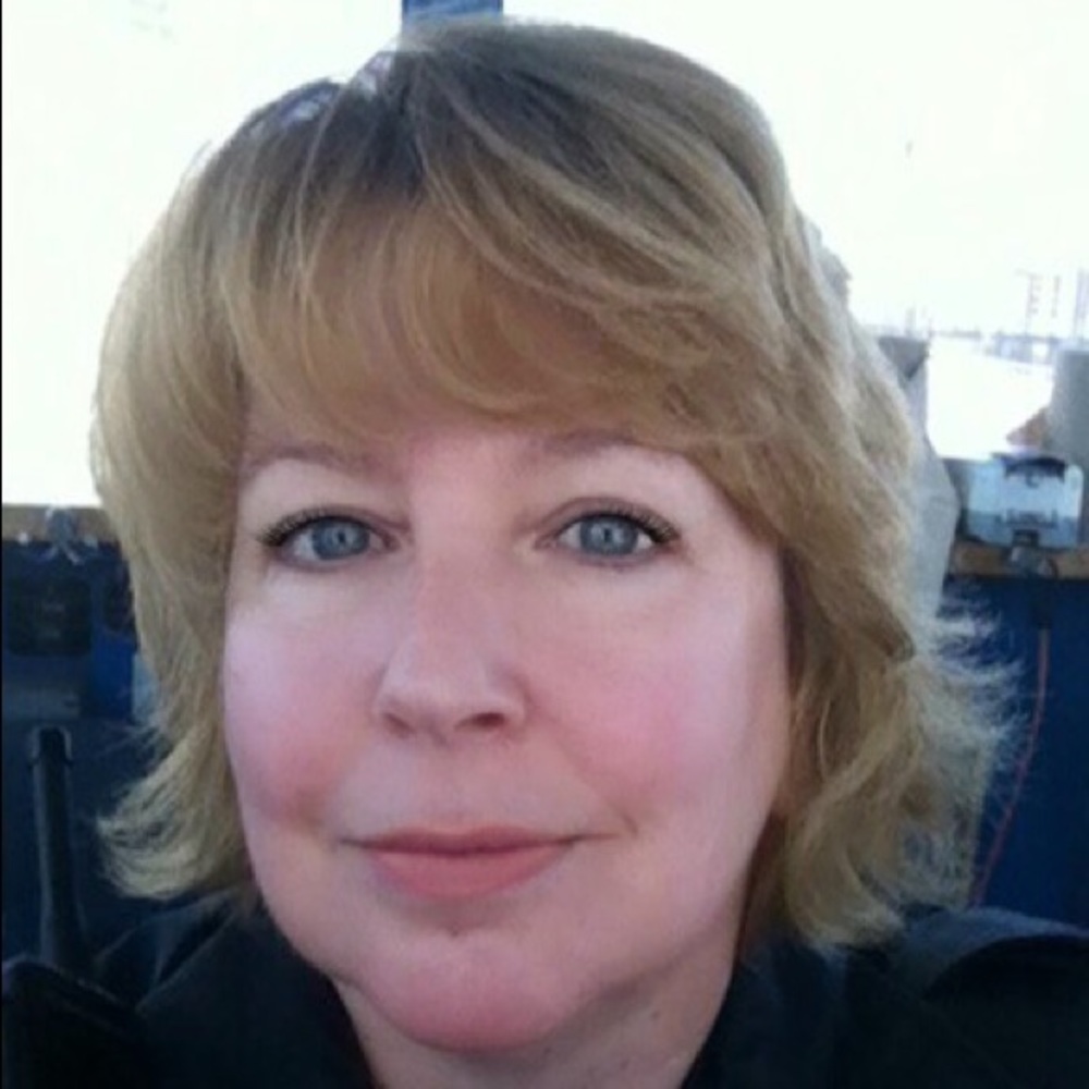 Meet your Posher, Leslie